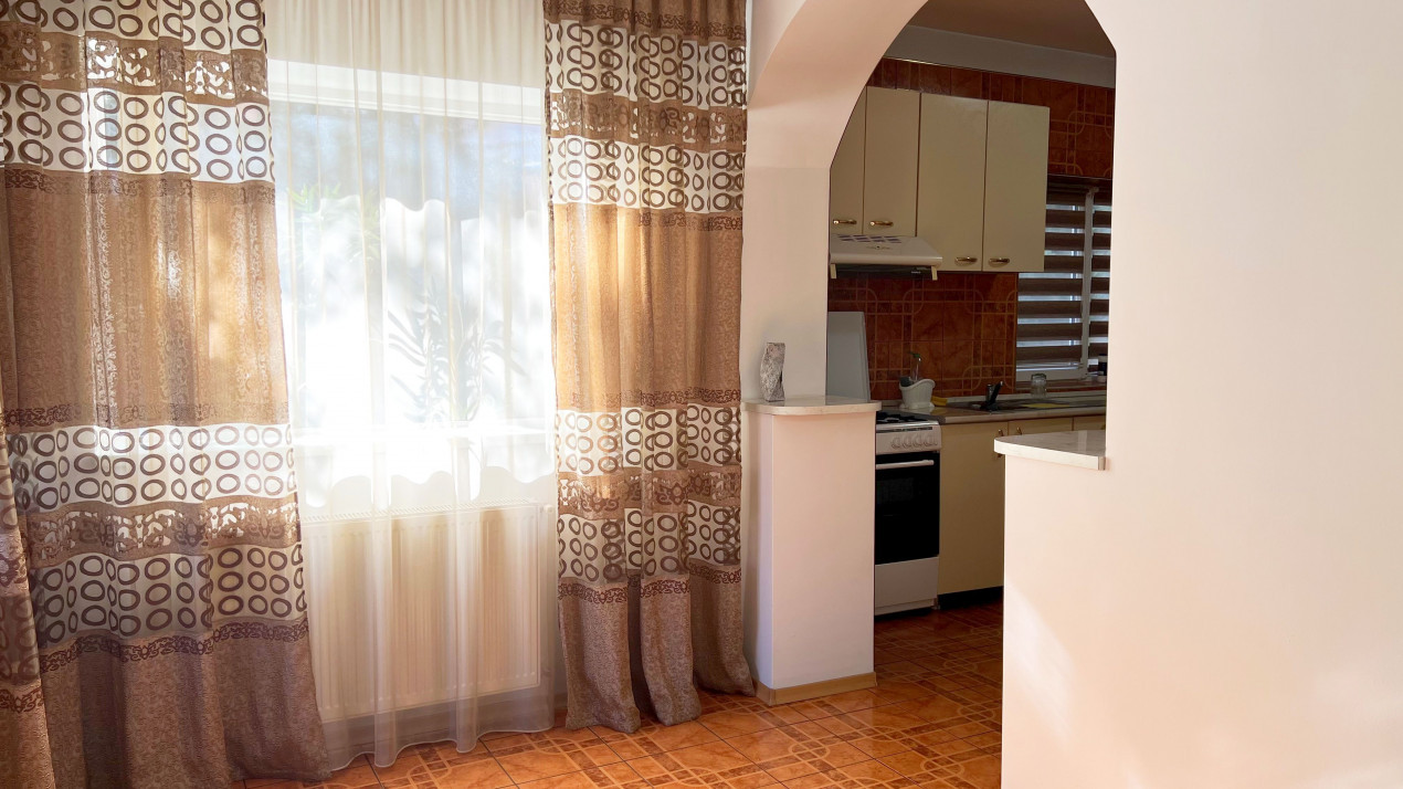 Casa individuala 5 camere I Posibil spatiu comercial I 300 mp I Parcul Lacul Tei