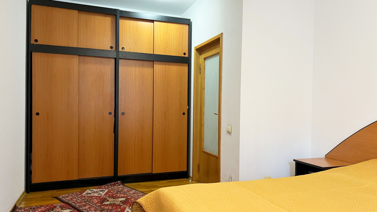 Casa individuala 5 camere I Posibil spatiu comercial I 300 mp I Parcul Lacul Tei