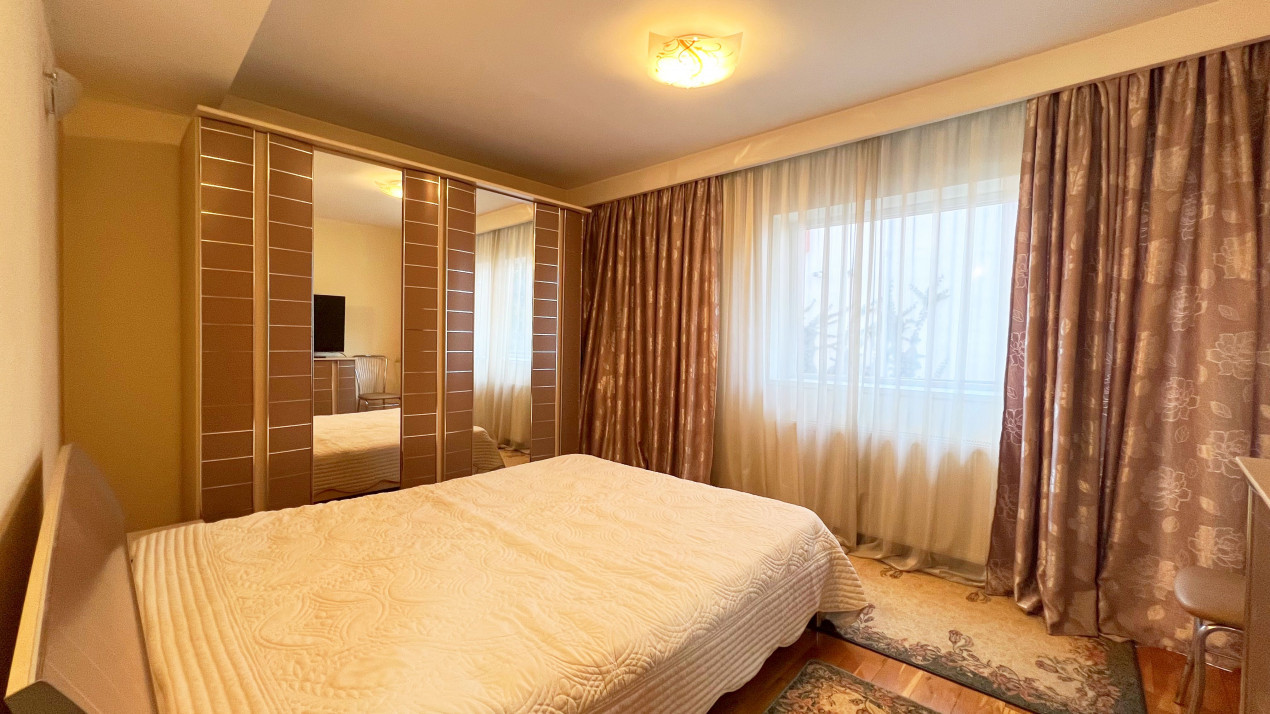 Casa individuala 5 camere I Posibil spatiu comercial I 300 mp I Parcul Lacul Tei