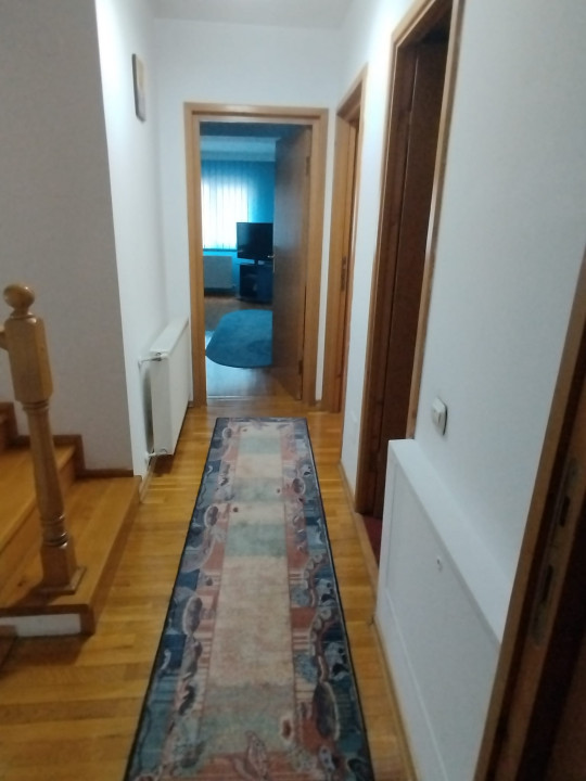 Casa individuala 5 camere I Posibil spatiu comercial I 300 mp I Parcul Lacul Tei