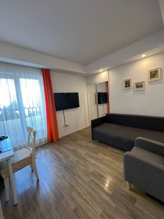 Apartament 2 camere in Complexul Cosmopolis, decomandat + parcare inclusa