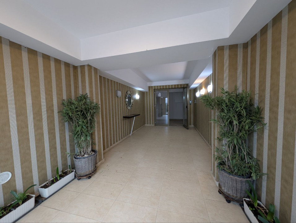 Apartament 2 camere in Complexul Cosmopolis, decomandat + parcare inclusa