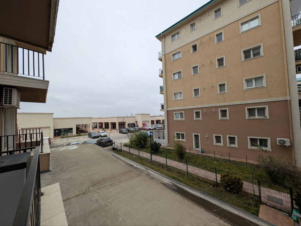 Apartament 2 camere in Complexul Cosmopolis, decomandat + parcare inclusa