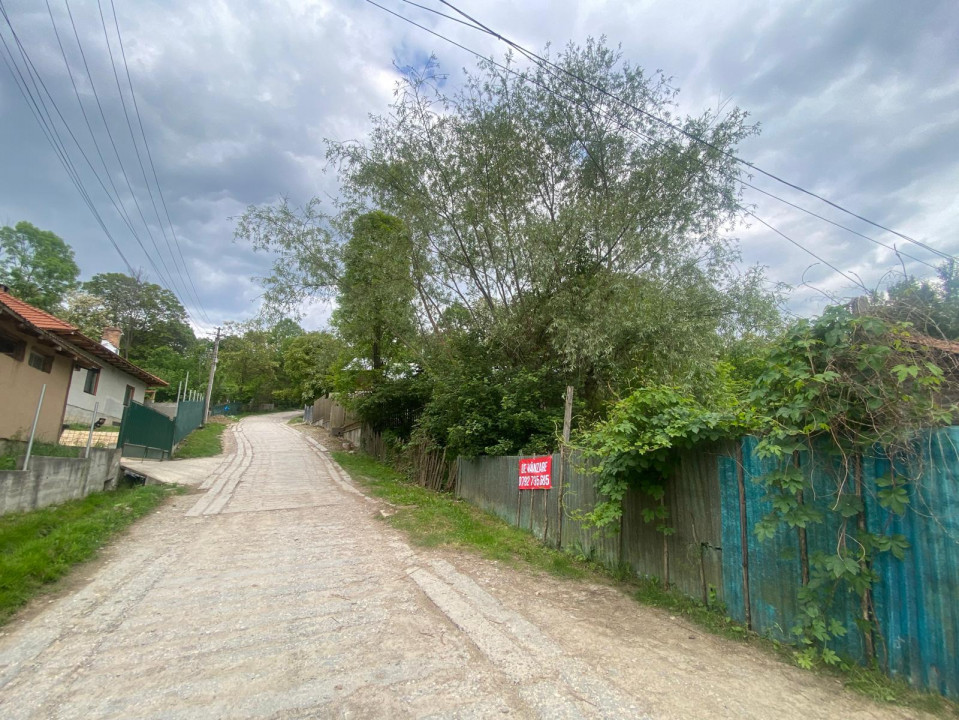 Teren  Breaza in zona verde, 1027 mp , Cartierul Frasinet