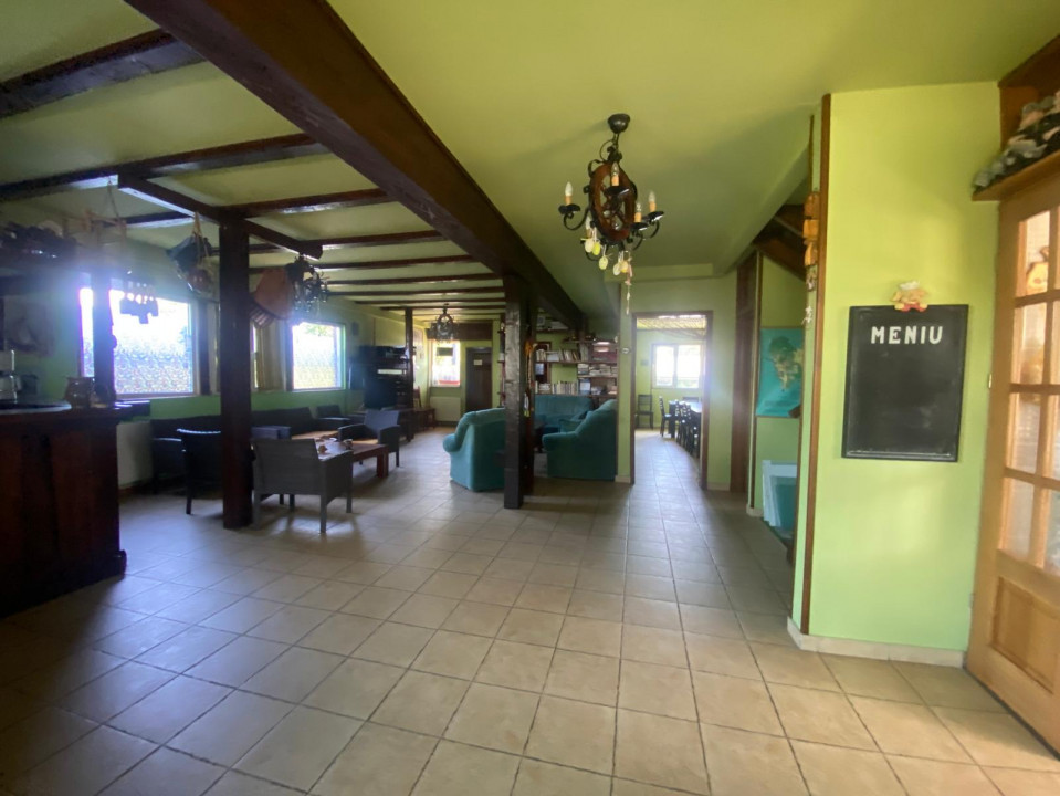 Pensiune la cheie  + casa in inima naturii, teren - 2400 mp, 5