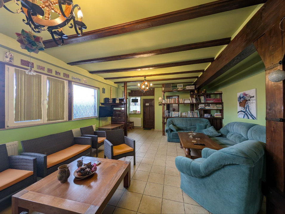 Pensiune la cheie  + casa in inima naturii, teren - 2400 mp, 5