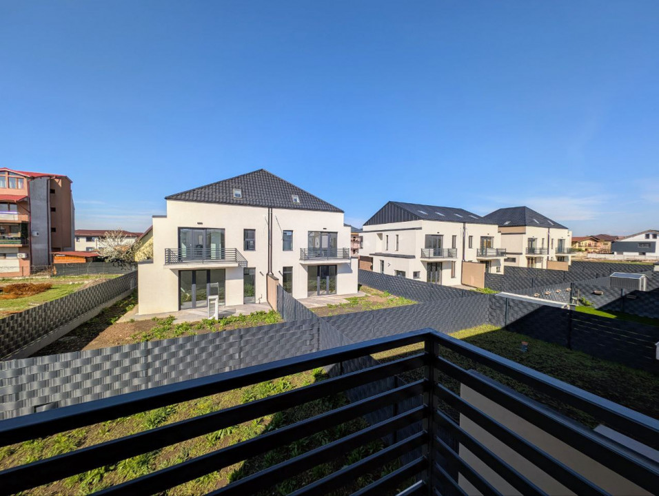 Vile cuplate, situate in Ronda Residence-Otopeni