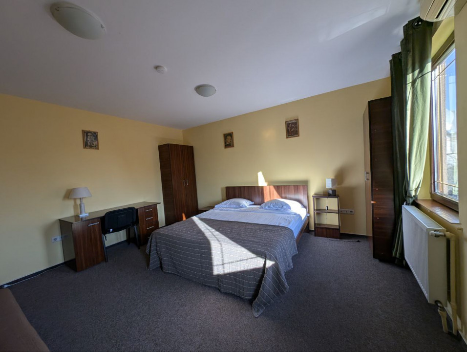 Oportunitate pentru investitie, Spatiu Comercial + Cladire cu 4 garsoniere