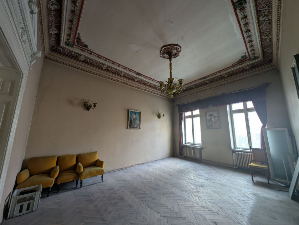 Spatiul comercial/Cladire de birouri/160 mp