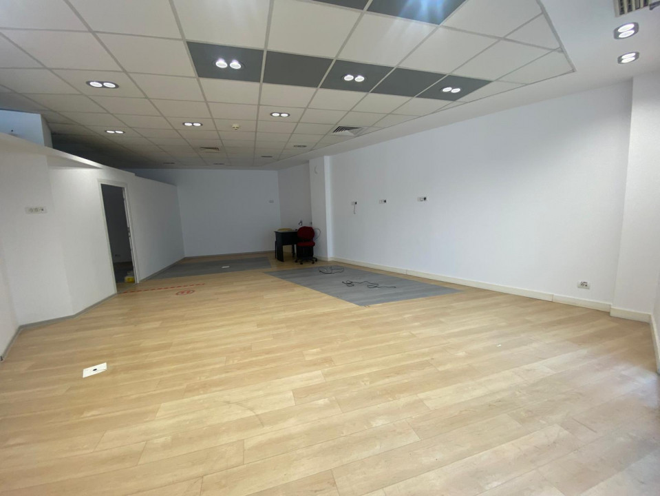 Spatiu Comercial , Registrul Comertului, Parter  80 mp