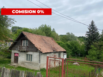 Casa bătrînească + Teren 1190 mp