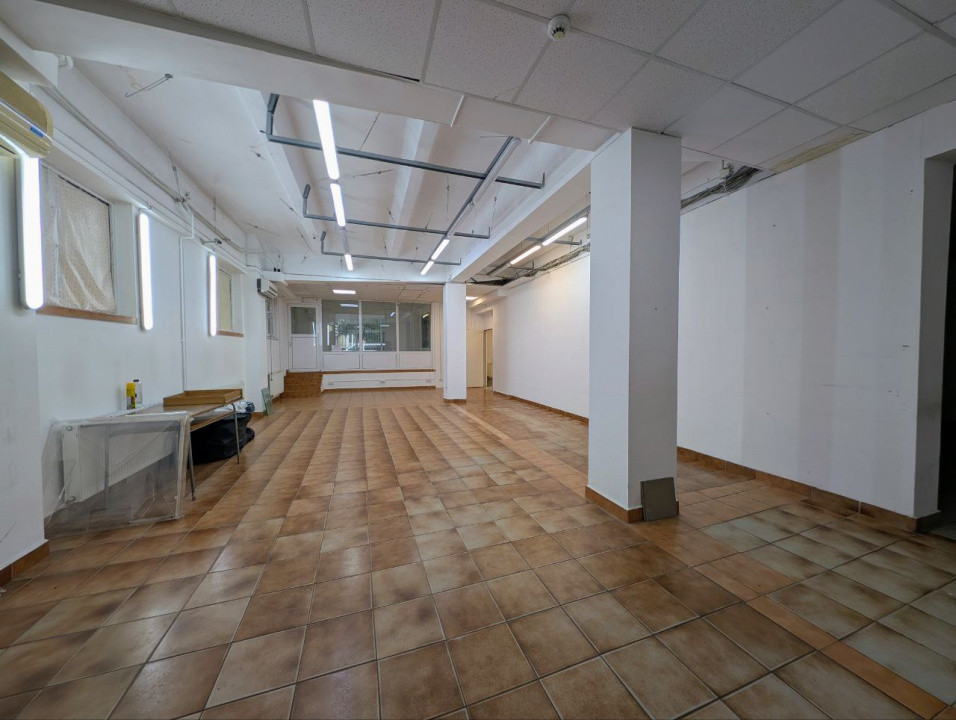 Spatiul Comercial Central Câmpina