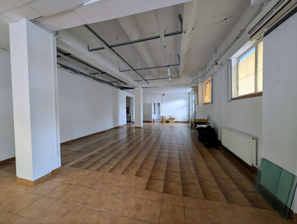 Spatiul Comercial Central Câmpina