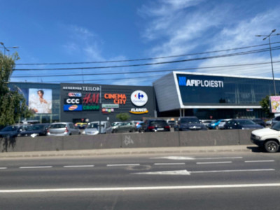 Spatiul Comercial 85 mp, Intrare separata