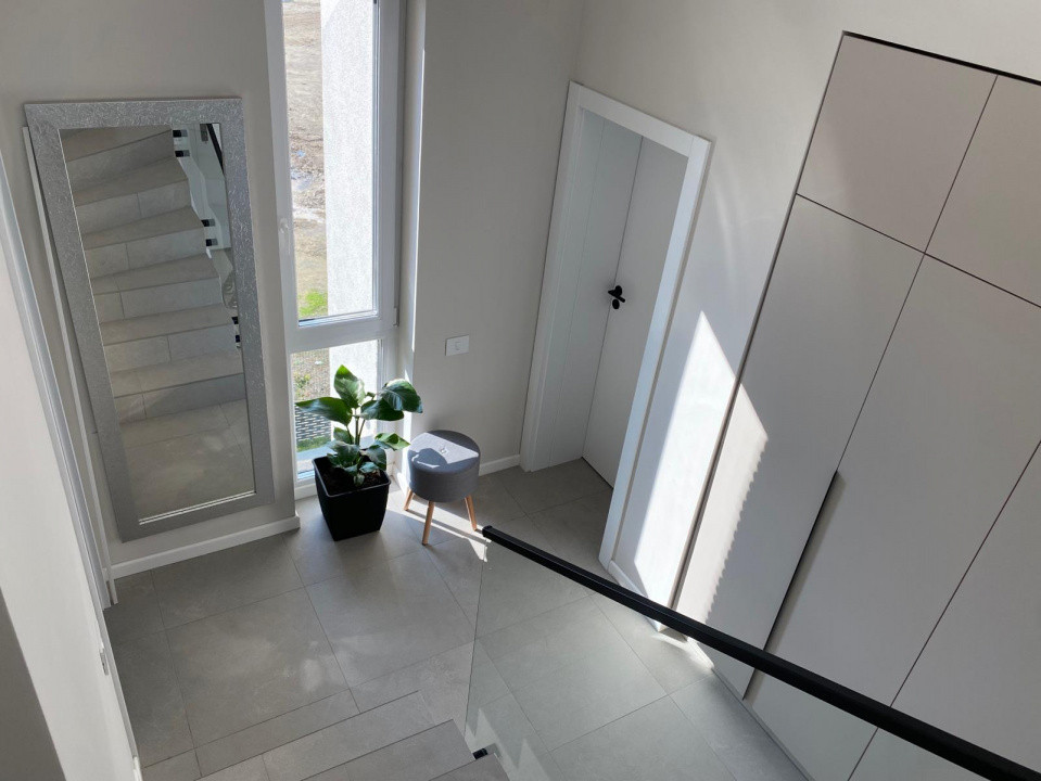 Apartament modern cu 3 camere/Terasa/Parcare