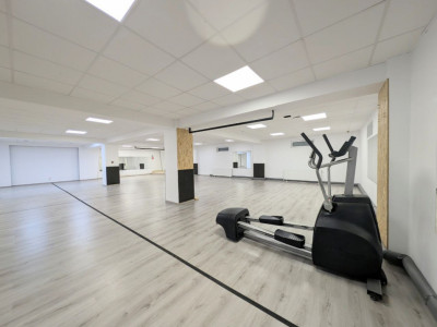 Spatiu Comercial 350 mp, cu parcare - Zona Cantacuzino