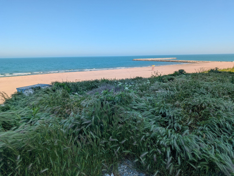 Apartament de lux cu vedere la mare/comfort și liniște /parcare subterană