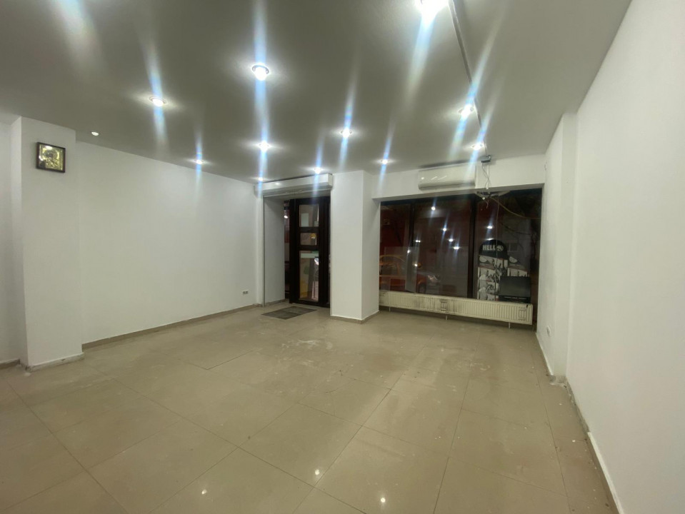 Spatiu Comercial - Stradal, 70 mp , bd.Republicii