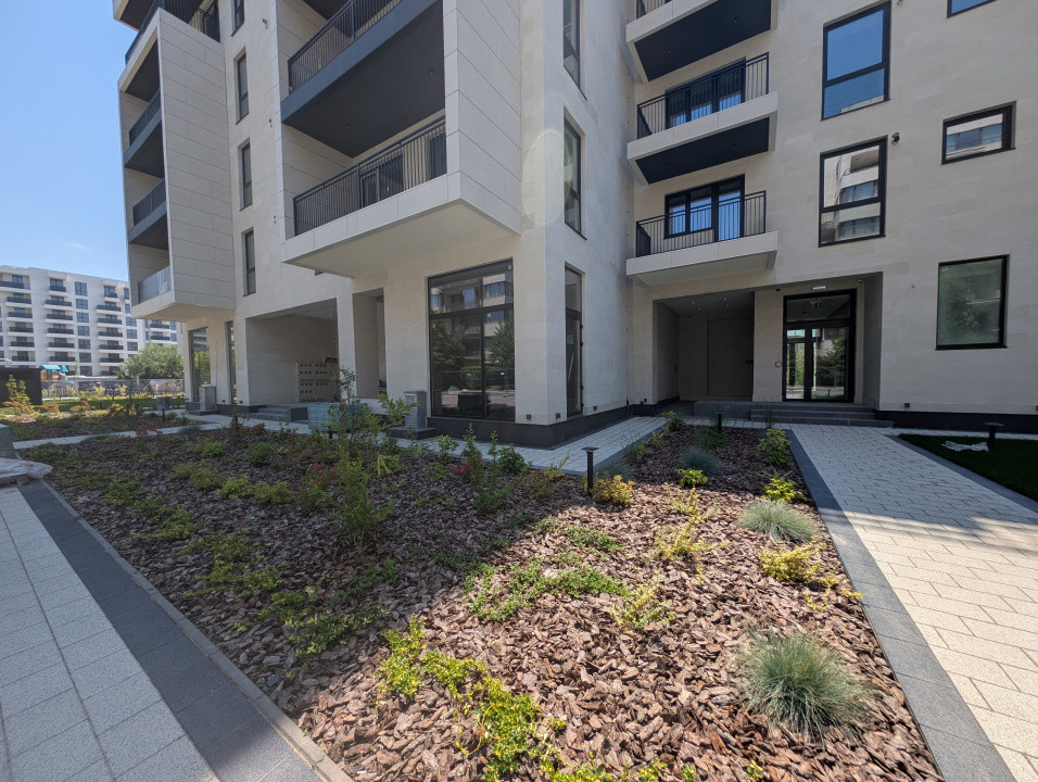 Spatiul Comercial la parter, 73 mp , Intrare separata